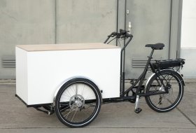 Sonderaufbau montiert auf NOBOX LONG Fahrgestell / Christiania Bikes / Veloprojekt / www.lastenrad-profis.de